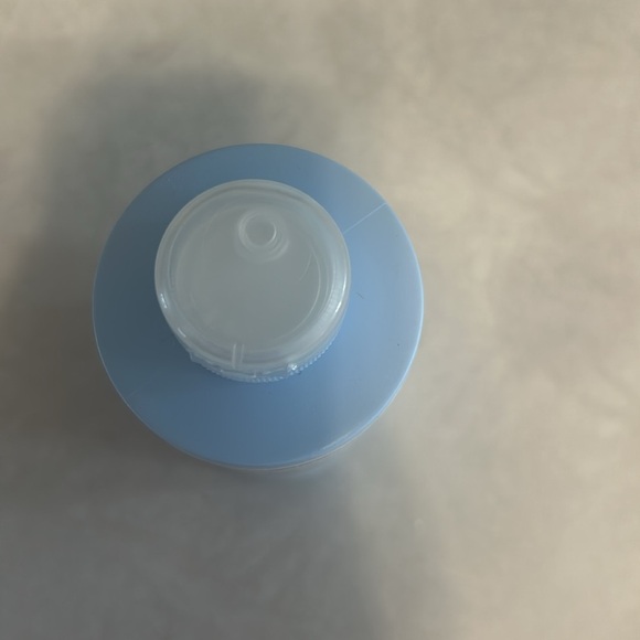 Nº.4C BOND MAINTENANCE® CLARIFYING SHAMPOO - Picture 3 of 3